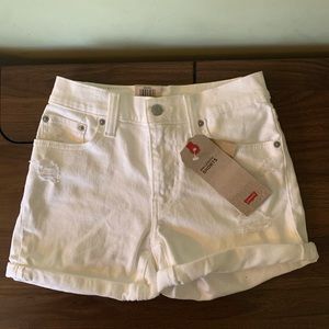 LEVI White Jean Shorts